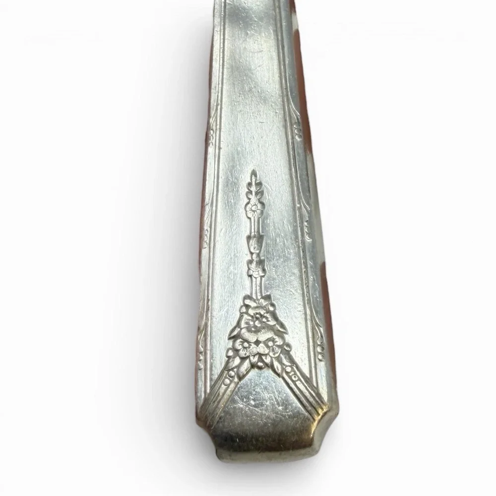 Oneida Community Plate Silverplate - MILADY, 1940 -‎ Dinner Knife 9 1/2